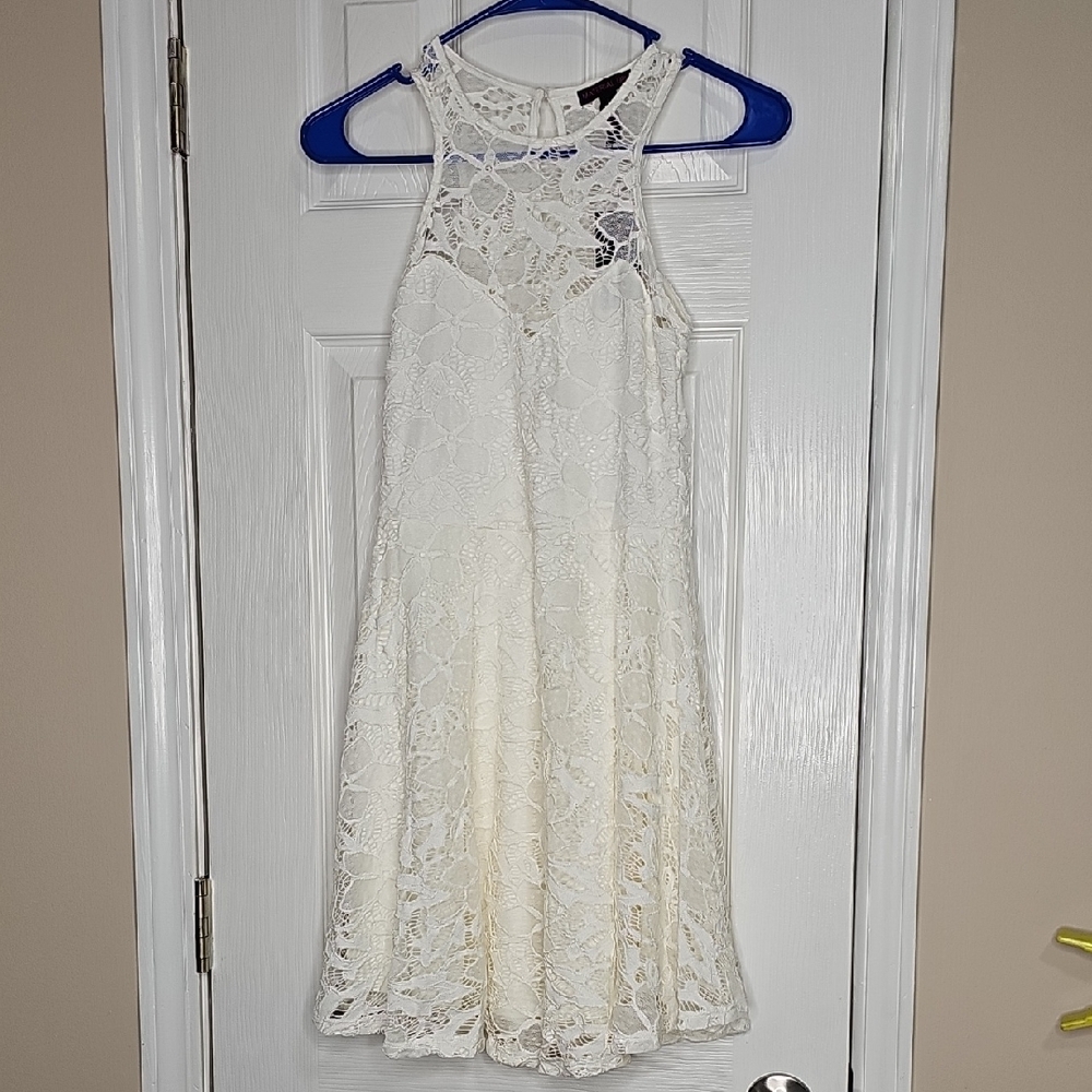 Material‎ Girl Lace Dress in Cream Small
